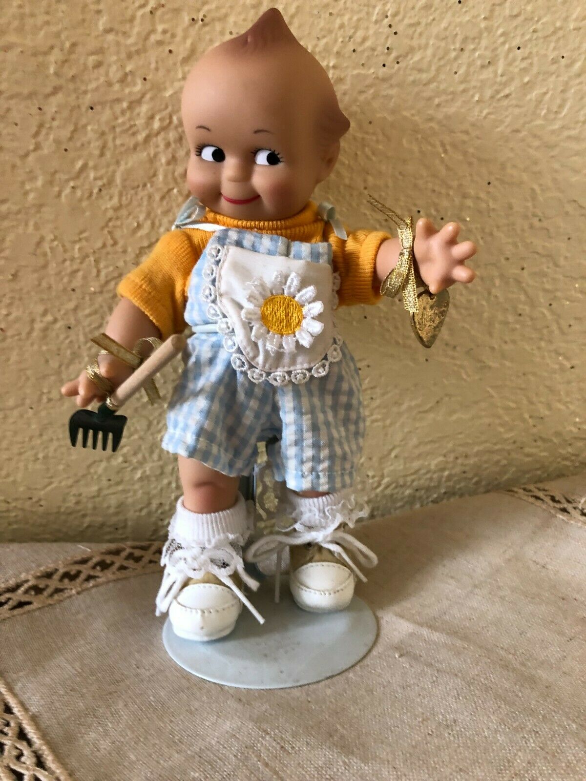 Vintage Effanbee  Kewpie Doll 8 Inches High Baby Daisy Dress