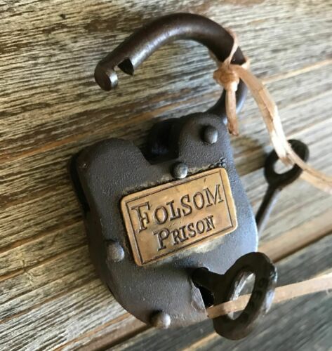 Folsom Prison Cast Iron Lock With 2 Keys Works Perfectly- Free Ship! Padlock